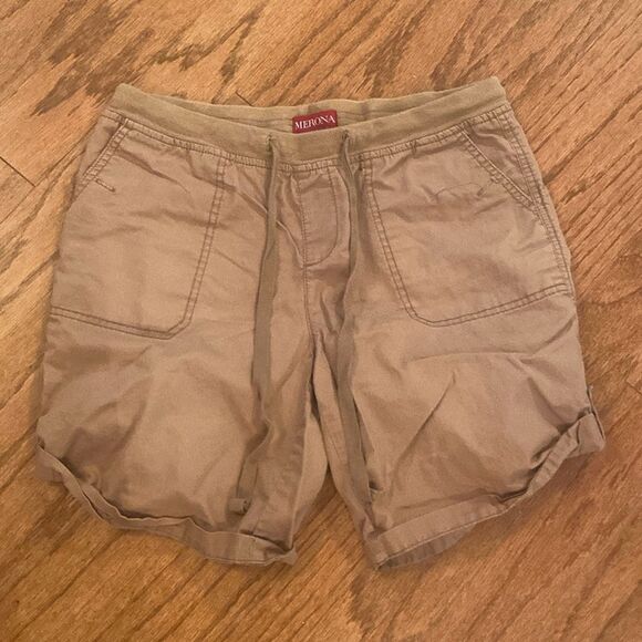 Merona size small tan shorts with pockets in the front, tie at waste - Picture 1 of 8